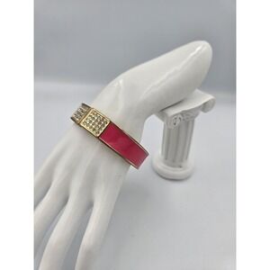 Fashion Bangle Bracelet Gold Tone Hot Pink Enamel Rhinestone Hinged Clasp 7.25"